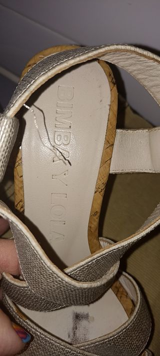 Sandalia cuña Bimba y Lola