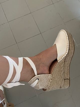 Alpargatas blancas Macarena shoes