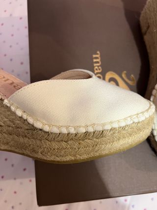 Alpargatas blancas Macarena shoes