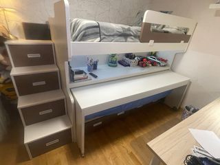Dormitorio juvenil Camas con escritorio y cajones