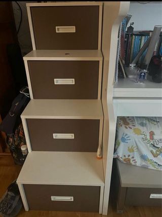 Dormitorio juvenil Camas con escritorio y cajones