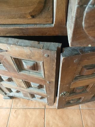 mueble nogal artesano antiguo