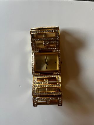 Reloj guess dorado brillante