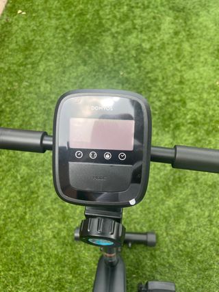 Bicicleta estática + funda sillín