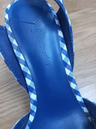 Sandalias bordadas