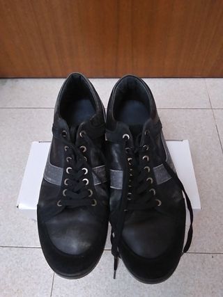 Bambas. Talla 42. Bikkembergs