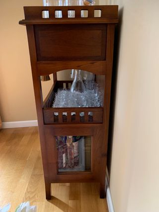 Mueble bar de roble macizo