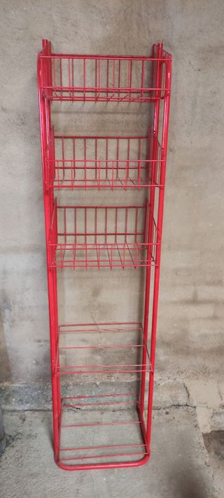 Estantería de kiosco