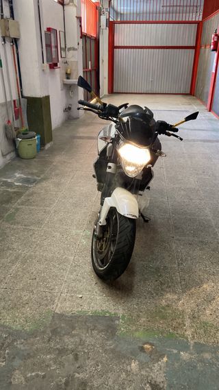 Aprilia Shiver 750