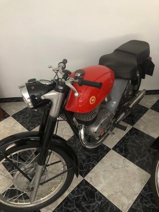 Montesa impala,Sadrian125,Triumph 500ta