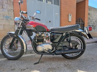 Montesa impala,Sadrian125,Triumph 500ta