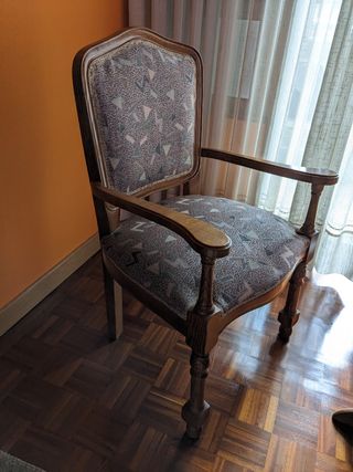 Mesa auxiliar de televisión 