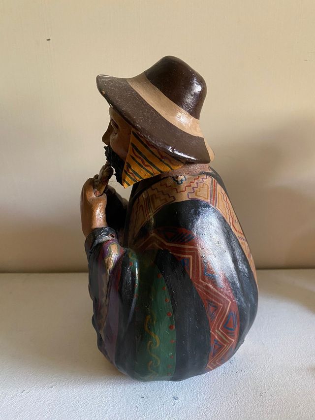 Statuina di ceramica