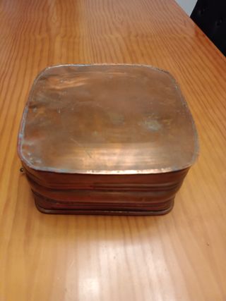 Antigua olla jardinera de cobre