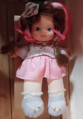 Boneca que canta e encanta