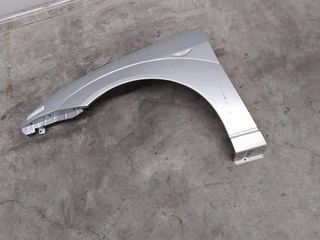 Aletas delanteras grises Ford Focus 2002