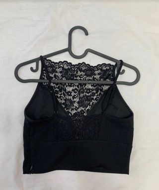 Top de encaje Bershka Talla 36