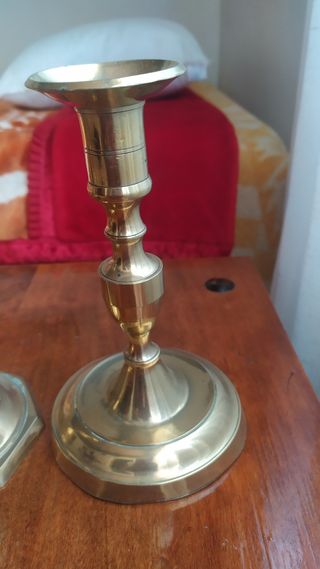 Portavelas dorado antiguo