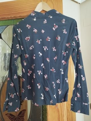 Camisa entallada de flores Talla M