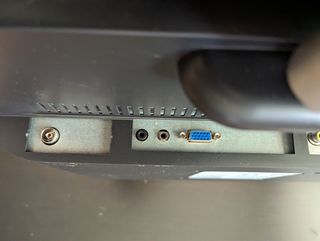 Pantalla LCD Airis 19 pulgadas
