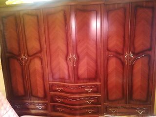 Armario de madera