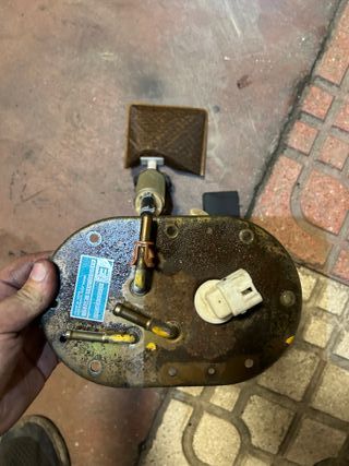 Bomba gasolina y aforador subaru impreza wrx 2006
