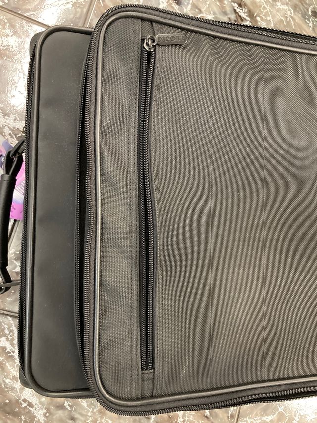 Maleta con ruedas Dicota