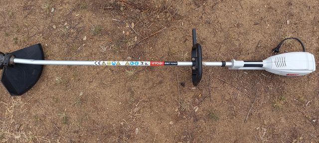 desbrossadora elèctrica ryobi EBC 1040