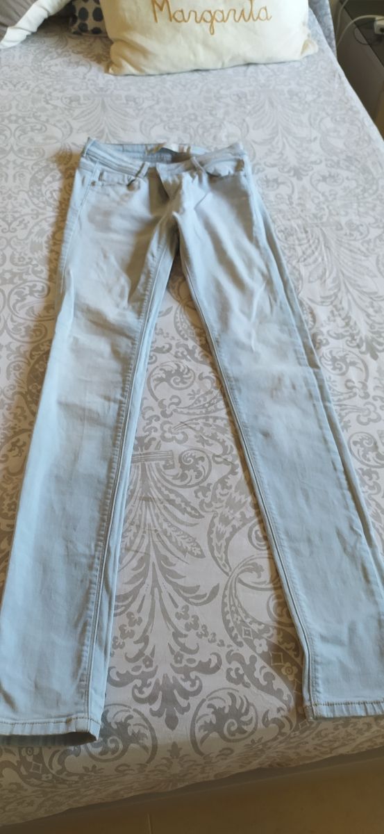 Pantalón tejano de zara talla 36