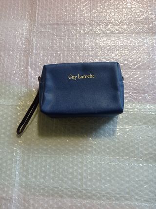 Monedero y Neceser Guy Laroche