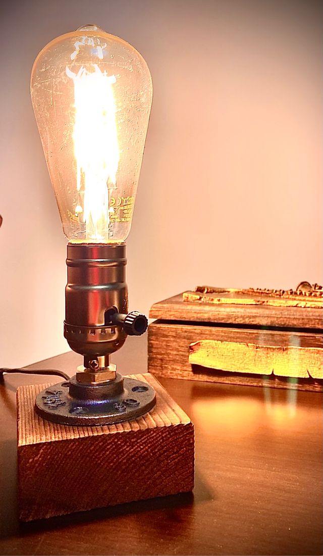 Lámpara de madera VINTAGE de diseño RETRO