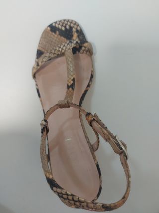 Sandalias animal print marca Lodi, 37