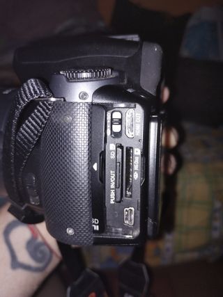 Cámara réflex SONY