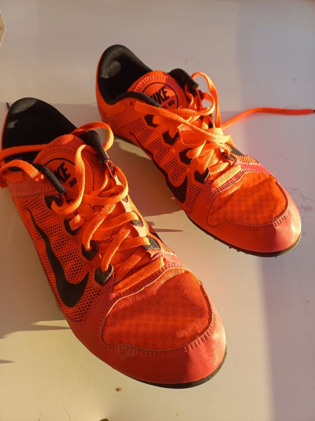 Zapatillas atletismo clavos