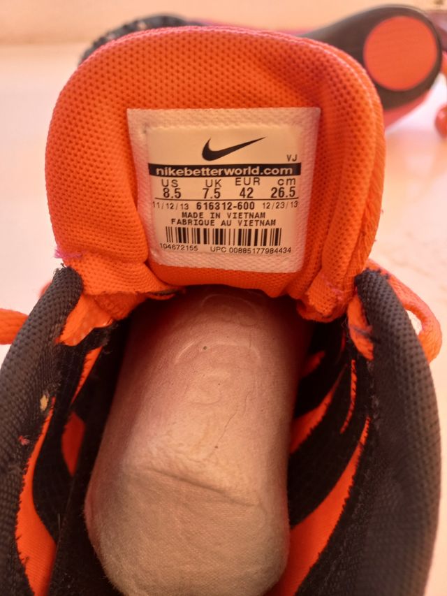 Zapatillas atletismo clavos