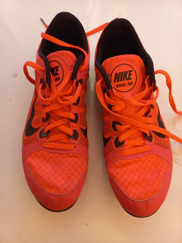 Zapatillas atletismo clavos