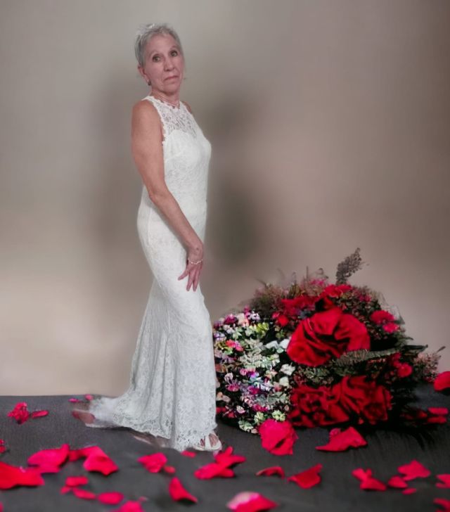Vestido de novia romántico con corpiño