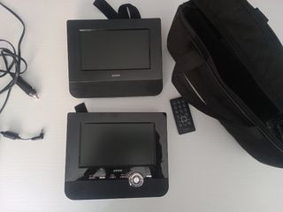 Dos Monitores para visionar DVDs