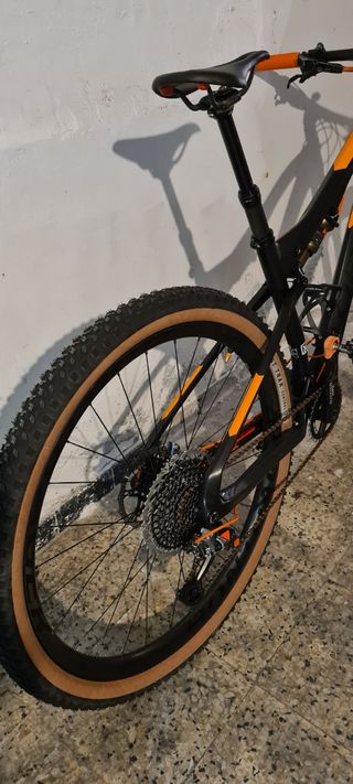 Orbea Oiz M30 Full Carbono. Migliorata.
