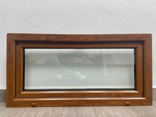 Ventana PVC 1000x500 Roble Dorado Oscilante