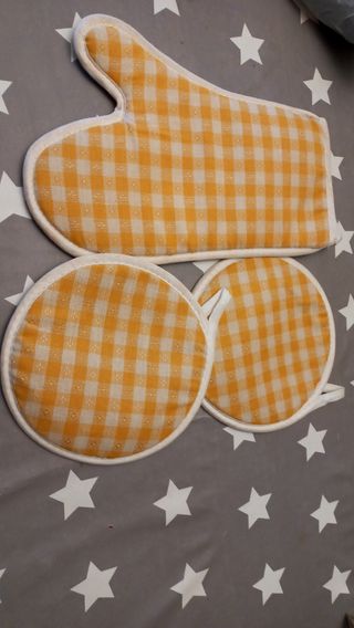 guanto forno e 2 presine