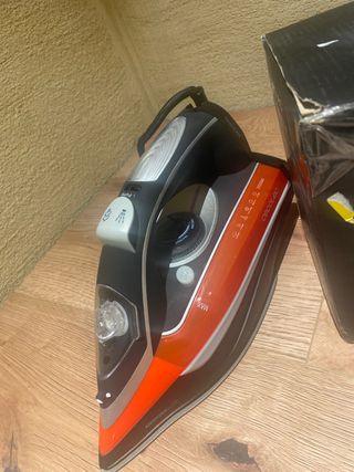 Centro de planchado compacto 3D Cecotec