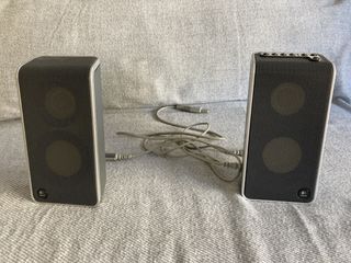 Altavoces Logitech para portátil
