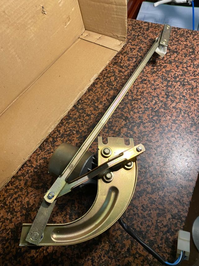 Sistema limpiaparabrisas SEAT 600