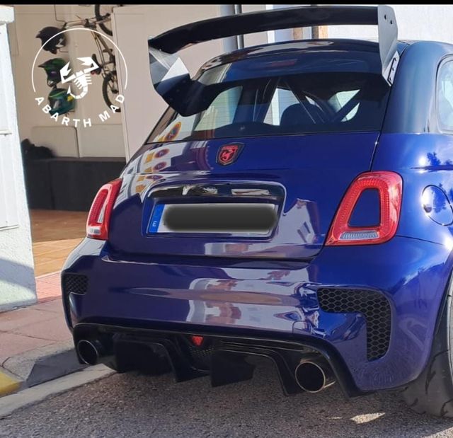Abarth Difusor Trasero Prolongado con luz