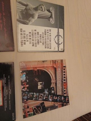 MICHAEL JACKSON, FAME, MECANO John LENNON LPs