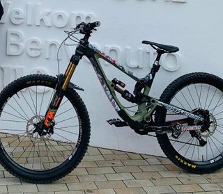 Bici Enduro Saracen Ariel