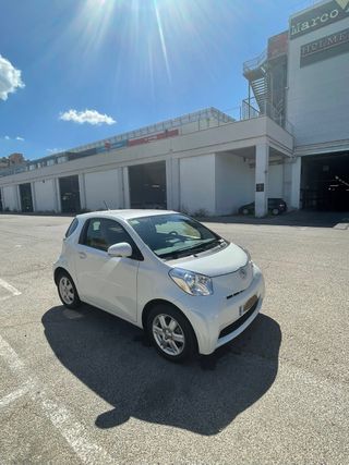 Toyota iQ 2012