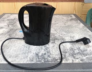 HERVIDOR DE AGUA ELÉCTRICO PORTÁTIL