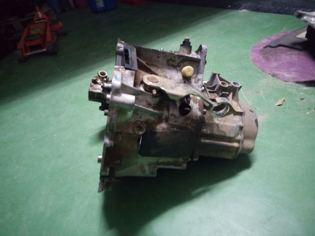 Caja de cambios Peugeot 205 diesel